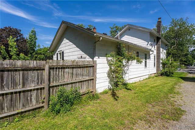 311 South Street, Lockport City, NY 14094