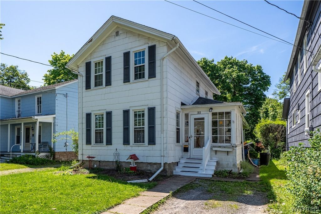 311 South Street, Lockport City, NY 14094