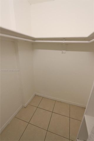 4550 NW 9th St 305E, Miami, FL 33126