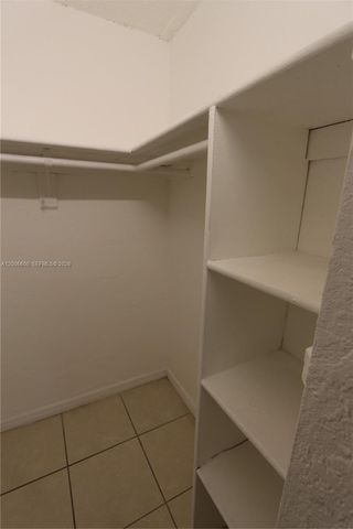 4550 NW 9th St 305E, Miami, FL 33126