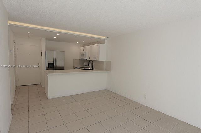 4550 NW 9th St 305E, Miami, FL 33126