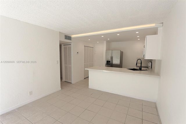 4550 NW 9th St 305E, Miami, FL 33126