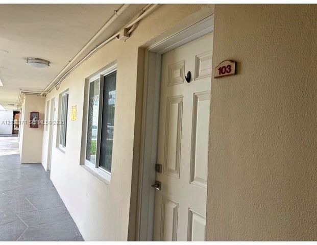 1014 Salzedo St 103, Coral Gables, FL 33134
