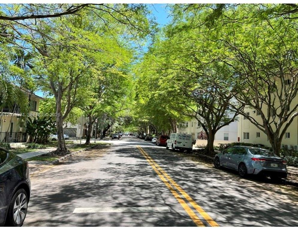 1014 Salzedo St 103, Coral Gables, FL 33134