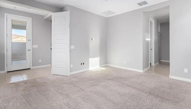 9640 E Thunderbolt Avenue, Mesa, AZ 85212