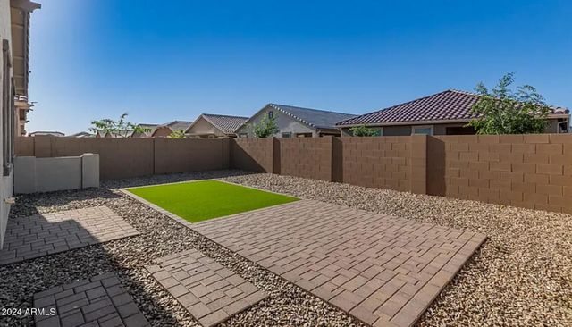 9640 E Thunderbolt Avenue, Mesa, AZ 85212