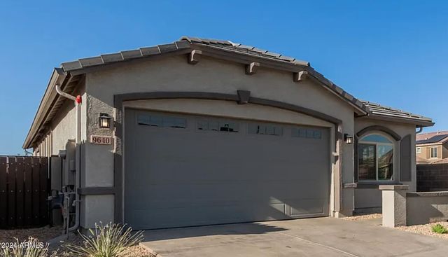 9640 E Thunderbolt Avenue, Mesa, AZ 85212