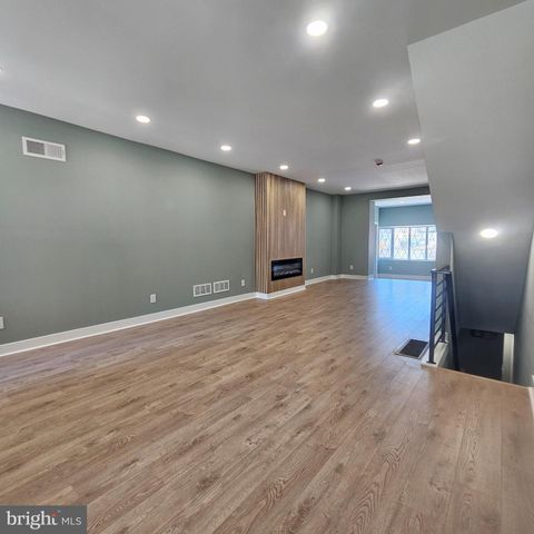 5025 N 9TH ST, Philadelphia, PA 19141