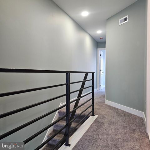 5025 N 9TH ST, Philadelphia, PA 19141