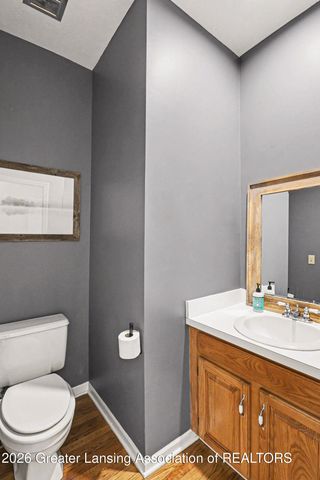 2480 Overglen Court, East Lansing, MI 48823