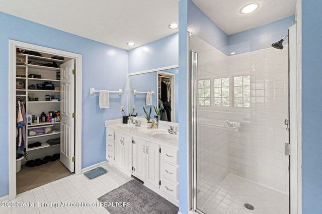 2480 Overglen Court, East Lansing, MI 48823