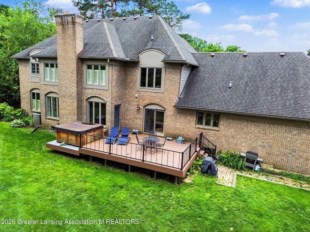 2480 Overglen Court, East Lansing, MI 48823