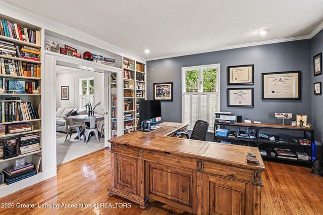 2480 Overglen Court, East Lansing, MI 48823
