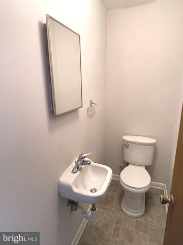 1401 CHELMSFORD CIR, Newark, DE 19713