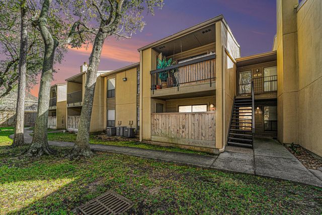 3300 Pebblebrook Drive 75, Seabrook, TX 77586