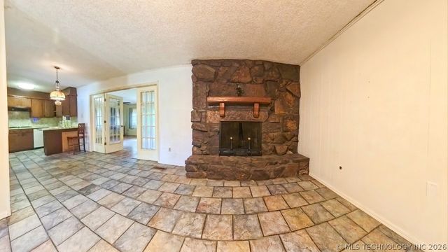 6303 S 155th West Avenue, Sapulpa, OK 74066