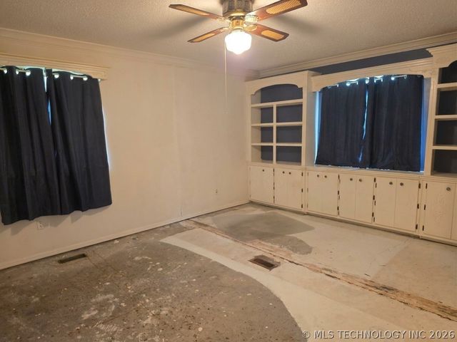 6303 S 155th West Avenue, Sapulpa, OK 74066