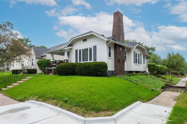 660 E Colorado Street, Davenport, IA 52803