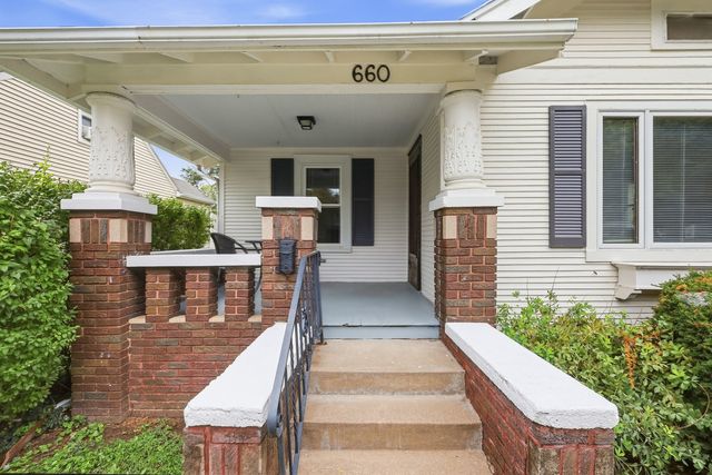 660 E Colorado Street, Davenport, IA 52803