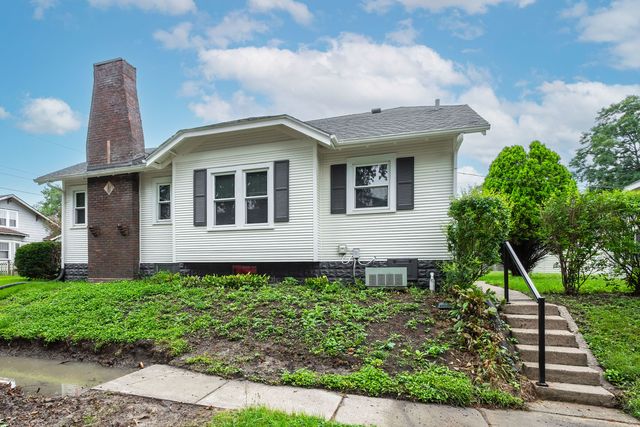 660 E Colorado Street, Davenport, IA 52803