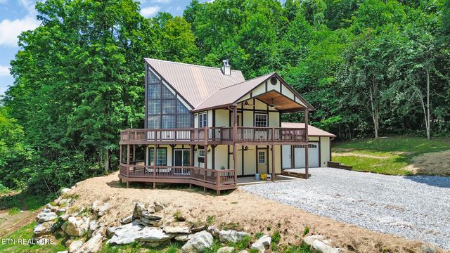 517 Big Sky Rd, Jamestown, TN 38556