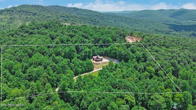 517 Big Sky Rd, Jamestown, TN 38556