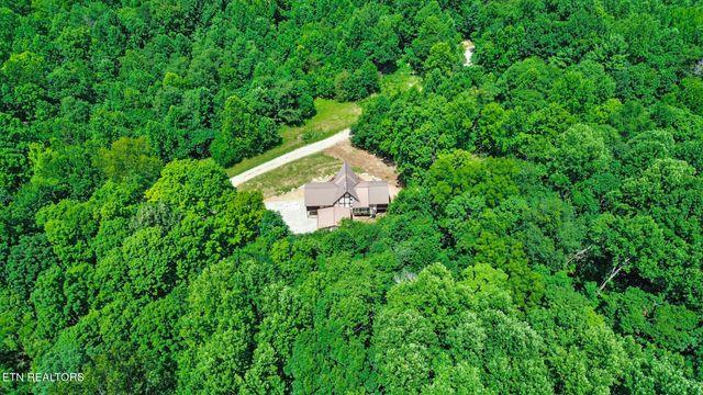 517 Big Sky Rd, Jamestown, TN 38556