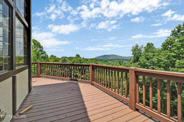 517 Big Sky Rd, Jamestown, TN 38556
