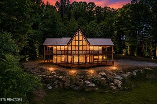 517 Big Sky Rd, Jamestown, TN 38556