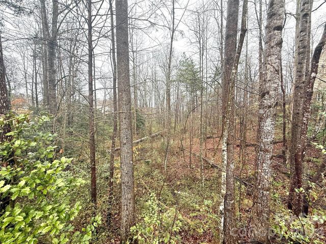 5126 Mark Drive NE, Hickory, NC 28601