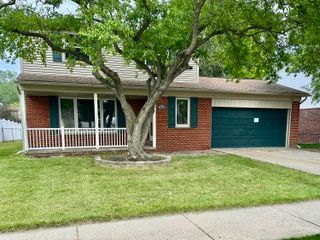 21489 Danbury Street, Woodhaven City, MI 48183