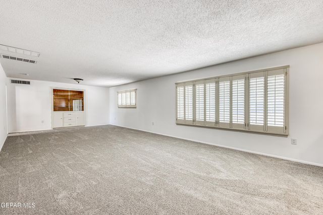 1716 LAZY, El Paso, TX 79902