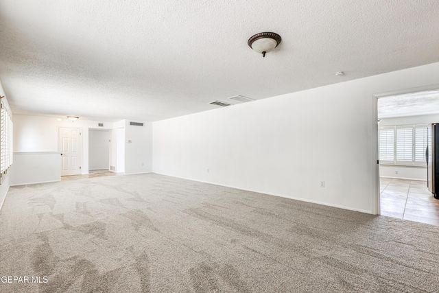 1716 LAZY, El Paso, TX 79902