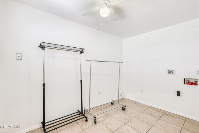 1716 LAZY, El Paso, TX 79902