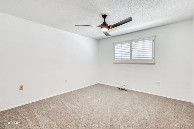 1716 LAZY, El Paso, TX 79902