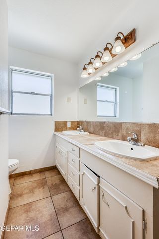 1716 LAZY, El Paso, TX 79902