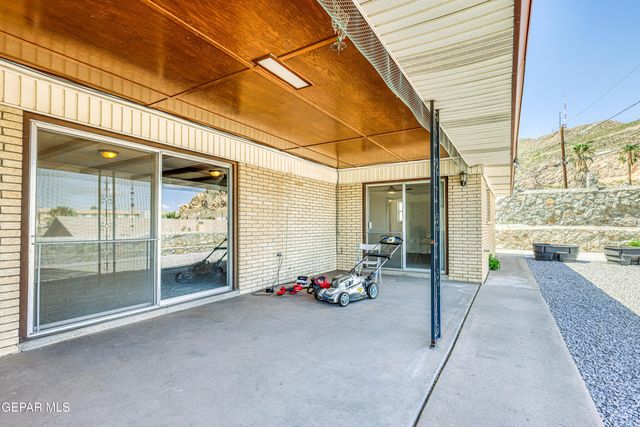 1716 LAZY, El Paso, TX 79902
