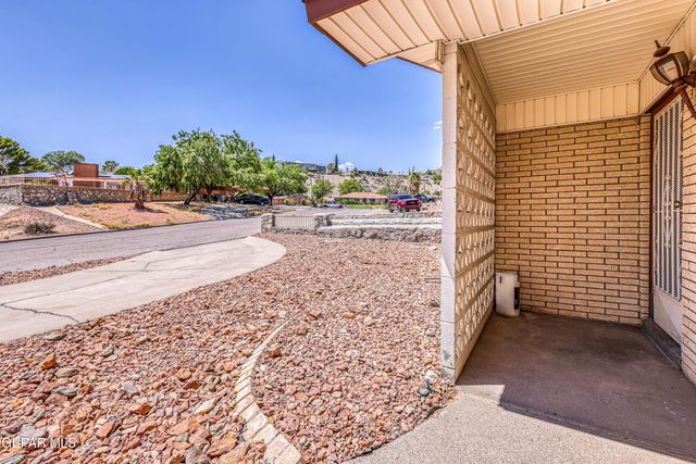 1716 LAZY, El Paso, TX 79902