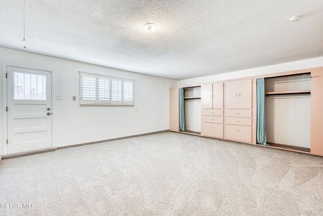 1716 LAZY, El Paso, TX 79902