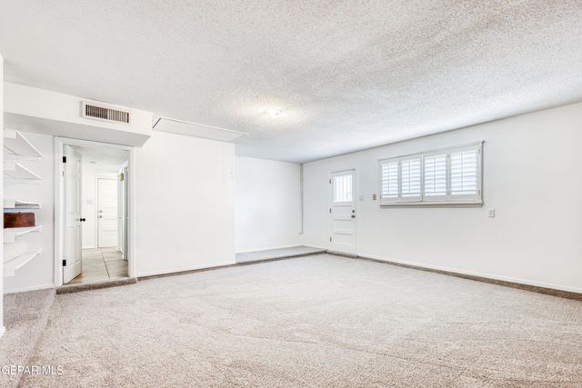 1716 LAZY, El Paso, TX 79902
