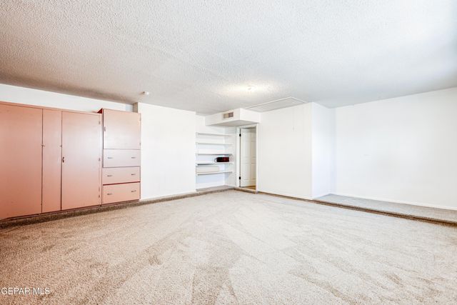 1716 LAZY, El Paso, TX 79902