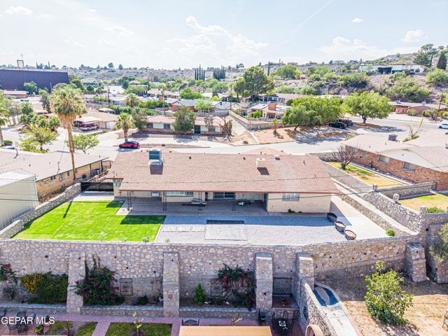 1716 LAZY, El Paso, TX 79902