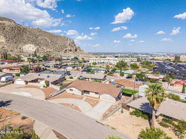1716 LAZY, El Paso, TX 79902