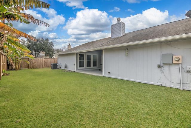 17306 Huntersglen Circle, Humble, TX 77396