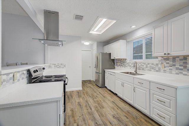 17306 Huntersglen Circle, Humble, TX 77396