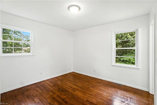 3 Ross CT, Portsmouth, VA 23701