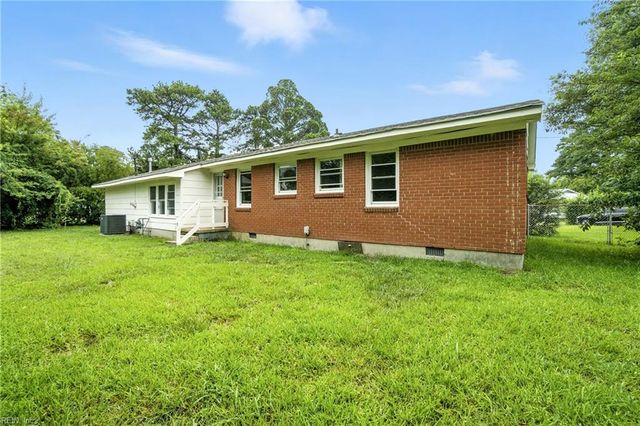 3 Ross CT, Portsmouth, VA 23701