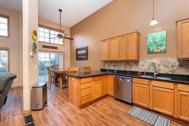 2395 Alysheba Court, Shakopee, MN 55379