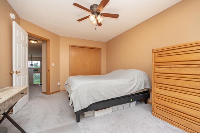 2395 Alysheba Court, Shakopee, MN 55379