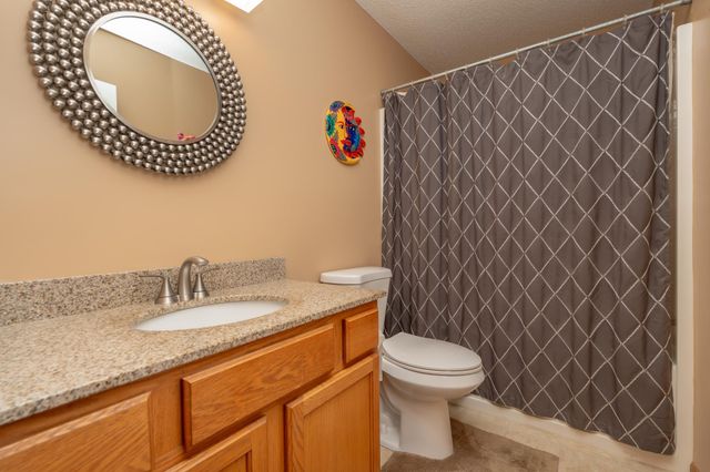 2395 Alysheba Court, Shakopee, MN 55379